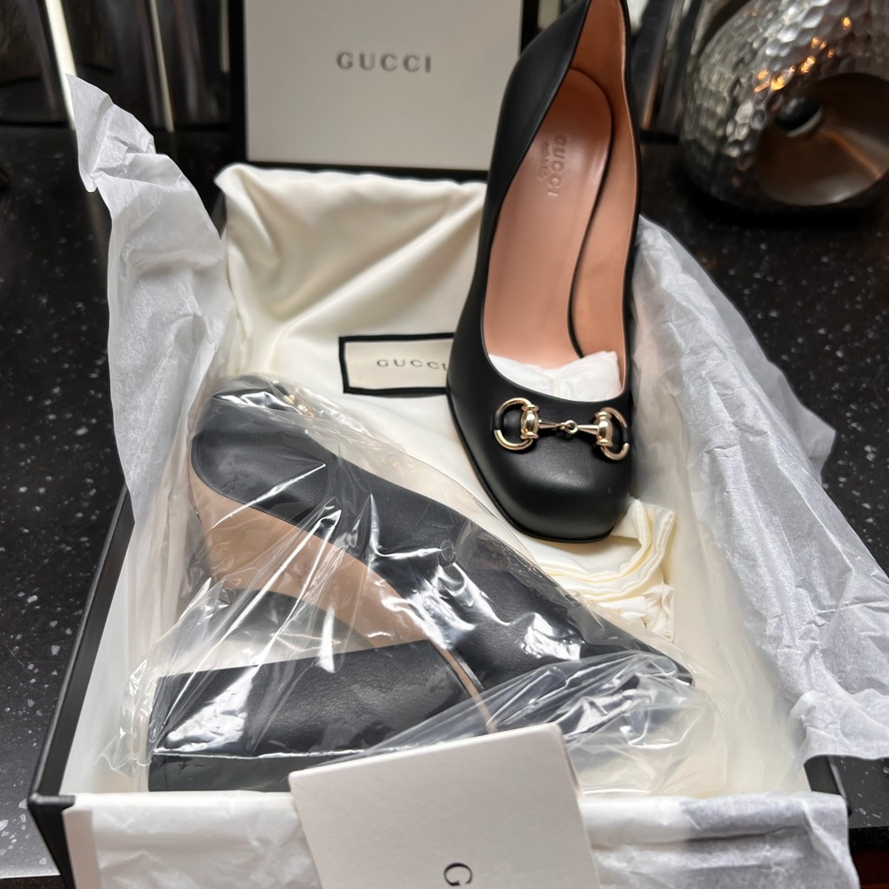 Gucci Black Leather Heels with Gold Accent